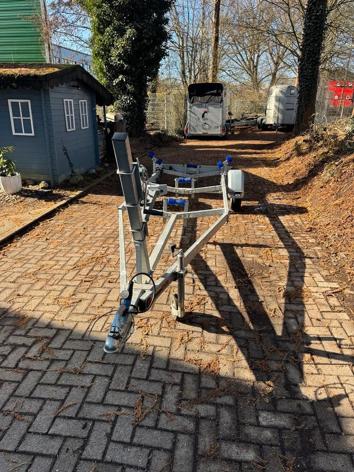 Bootstrailer 750Kg mieten in Hamburg Billbrook – für Umzug & Baumarkt