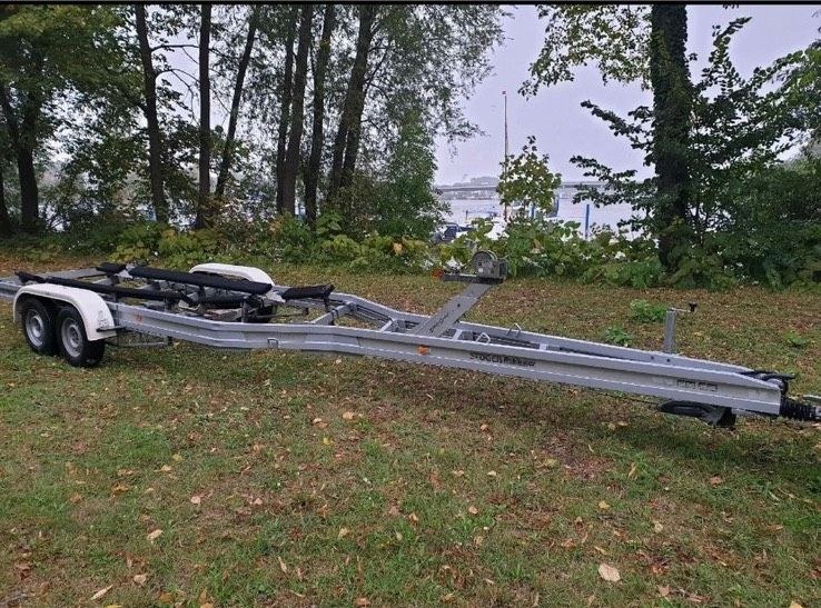 Bootstransport Anhänger mieten bei Moorfleeter Anhängervermietung
