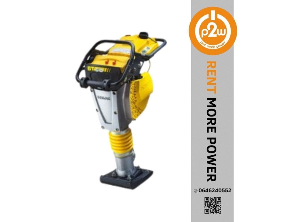 Vibrationsstampfer Bomag mieten bei p2w – für Gräben & enge Stellen