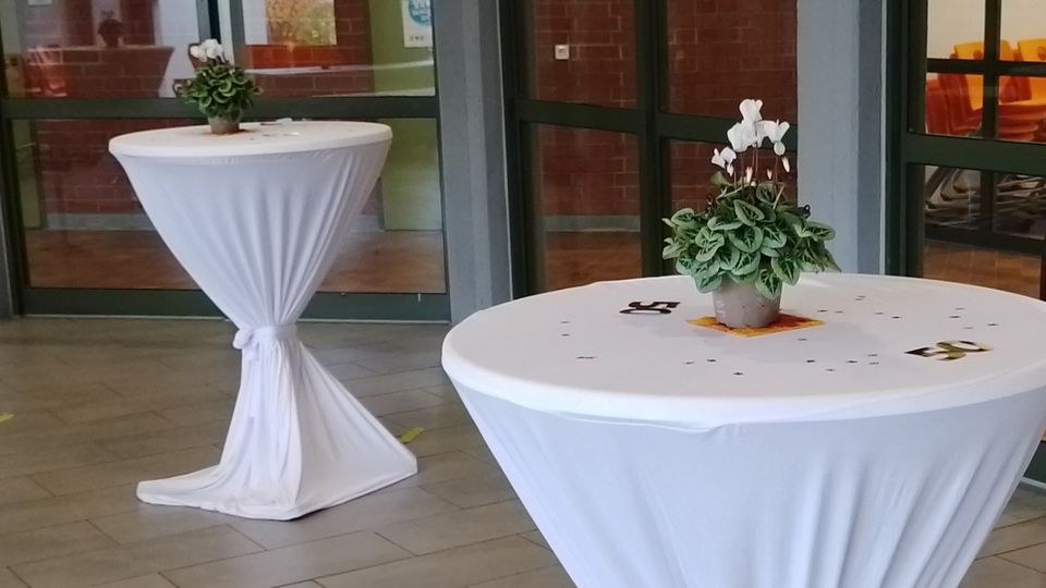 Stehtisch Treffpunkt auf Partys Festen mieten in Bietigheim-Bissingen
