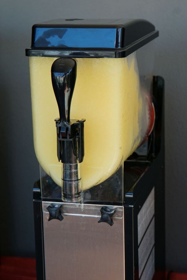 Wein Slush Maschine incl N Fest mieten in Bietigheim-Bissingen – 4