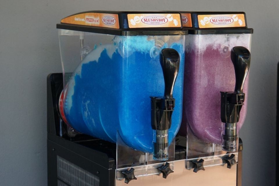 Slush Maschine 2 X 10 L Eis Slushy mieten in Bietigheim-Bissingen