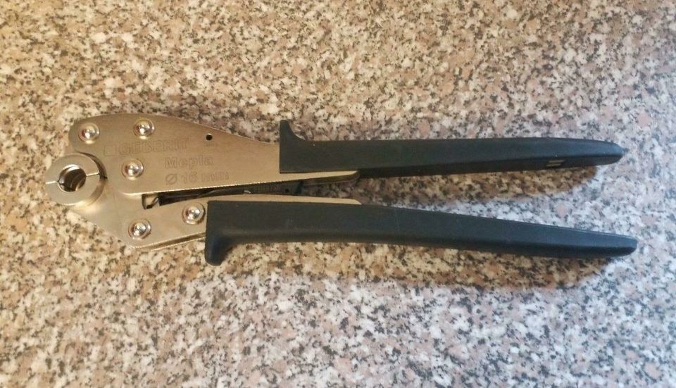 Geberit Mepla Handpresszange Presswerkzeug 16 mieten – 3