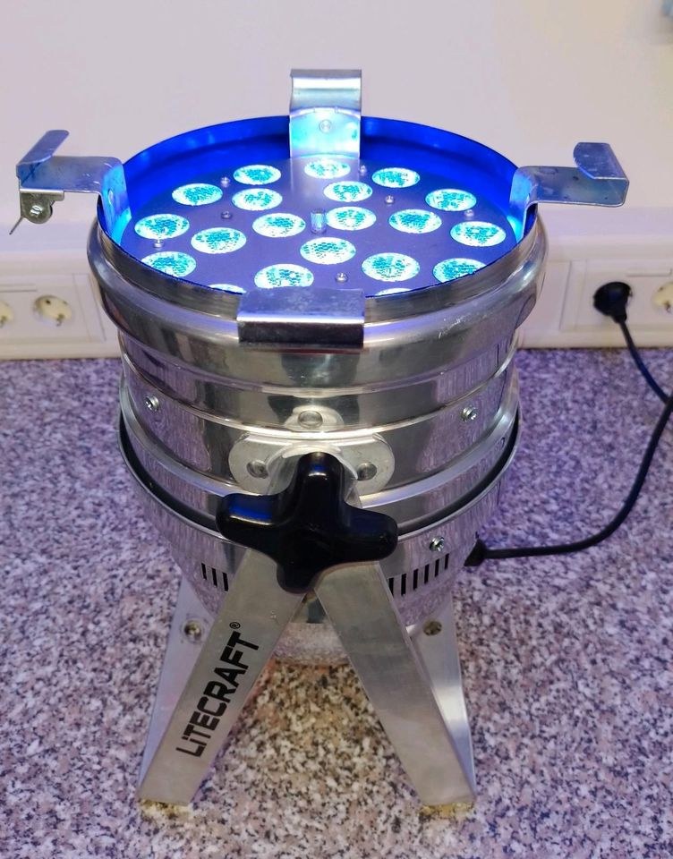 LED Scheinwerfer N Litecraft AT3 mieten in Bietigheim-Bissingen