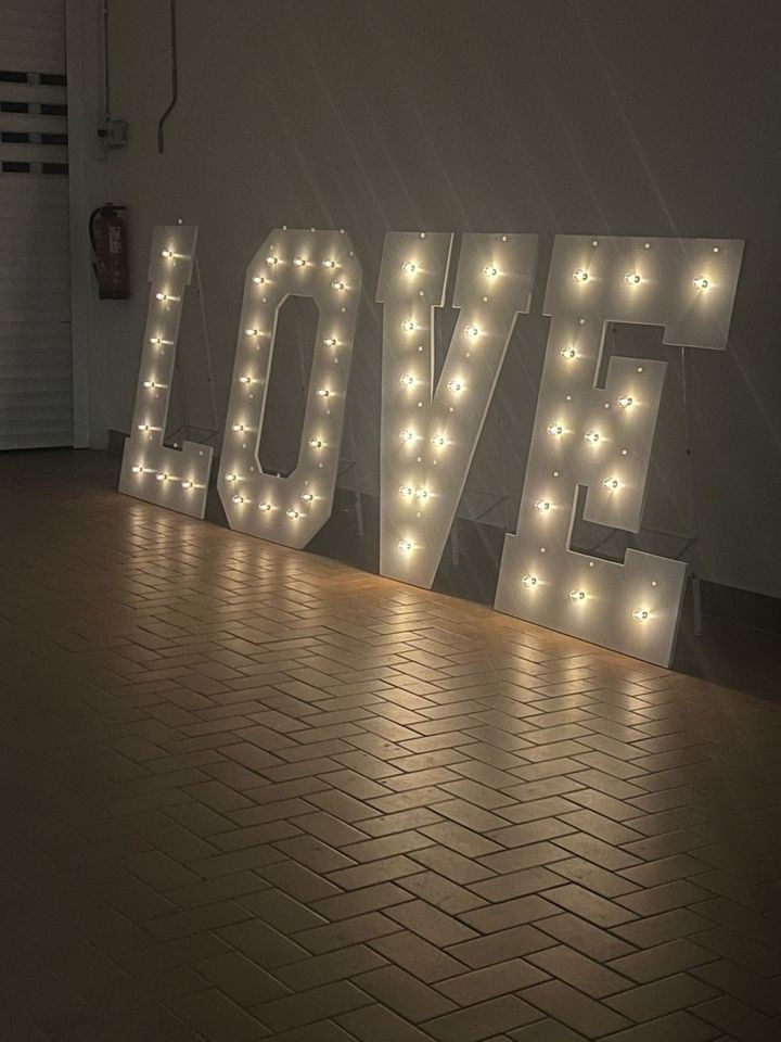 XXL LOVE Letters Deko mieten bei Party DJ Fabrik" – für die Hochzeit – 2