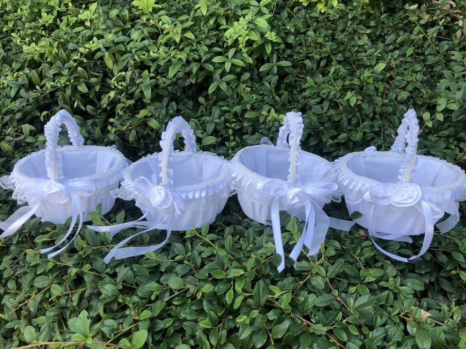 ❌Blumenmädchen Körbe weiß Vintage mieten bei Party DJ Fabrik" – 2