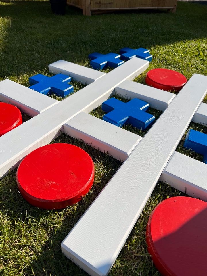 Tik Tak Toe Spiel 3 gewinnt mieten bei Party DJ Fabrik" – 4