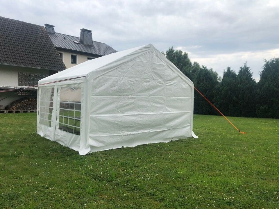 auf Abbau 3x3m Partyzelt Zelt mieten bei Party DJ Fabrik"