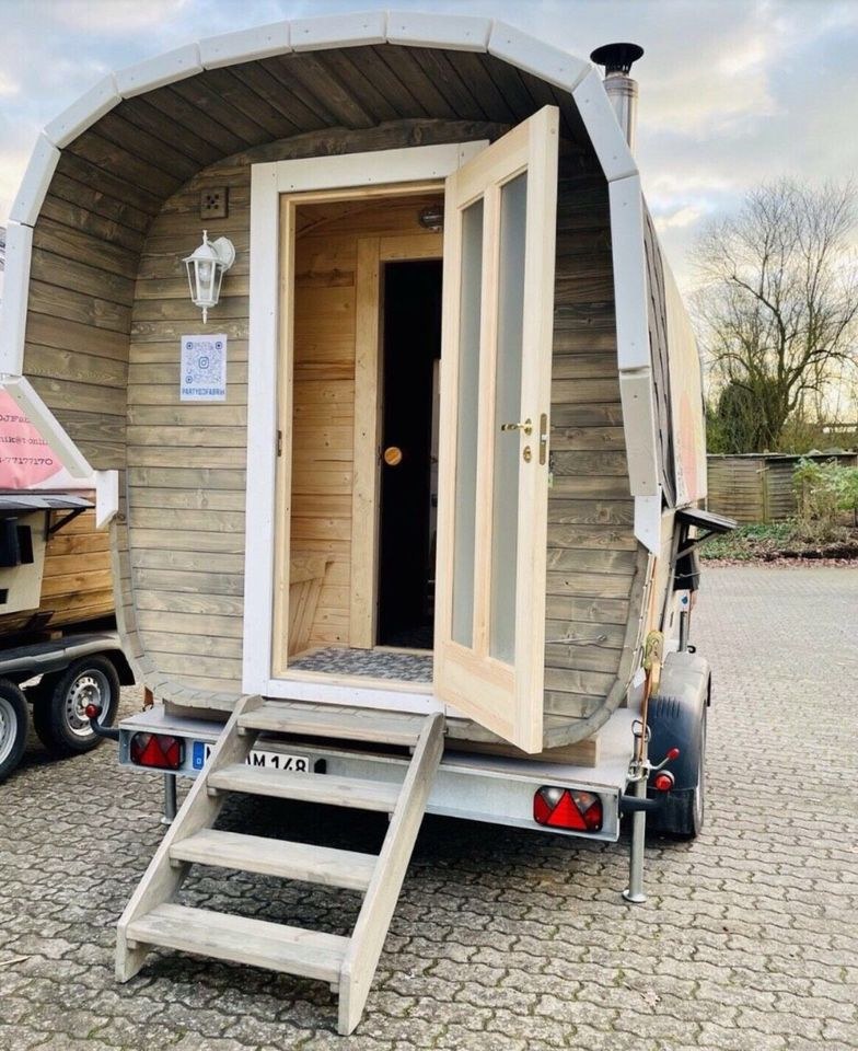 FassSauna Mobile Sauna Banja Vorraum 24h mieten bei Party DJ Fabrik" – 3