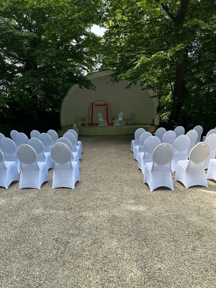 Stuhlhussen diverse Stühle mieten bei Party DJ Fabrik" – 2