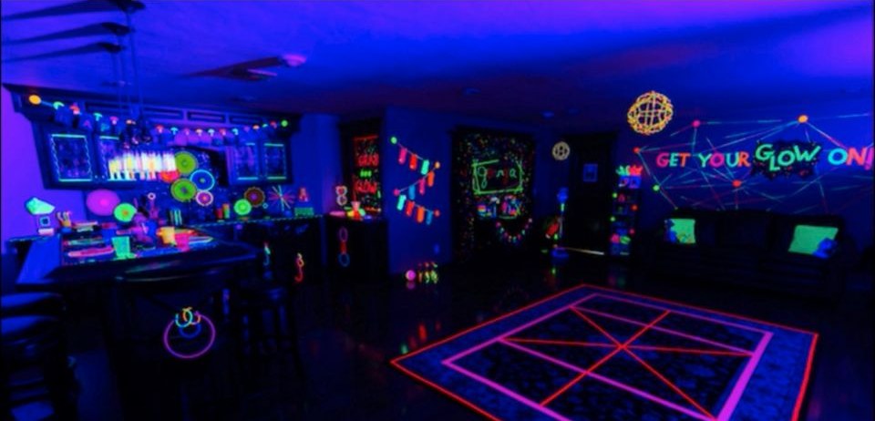 ✨Schwarzlicht UV Strahler Neonparty Partylicht mieten in Lindenthal – 2