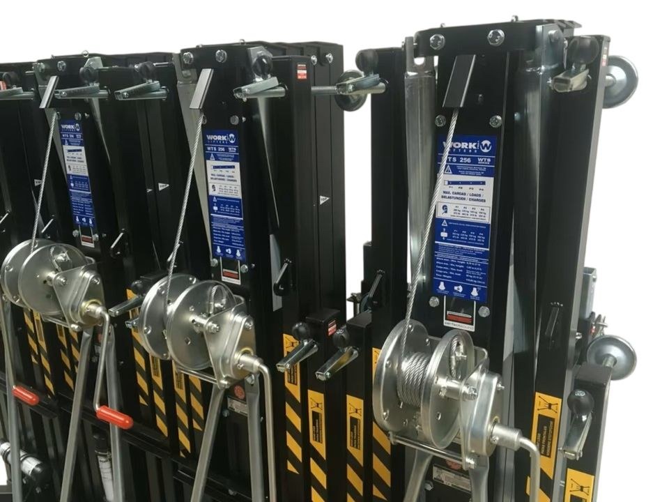 Work WTS 256 Gabellift Bühnenlift Motorlift mieten bei perfect sound – 3