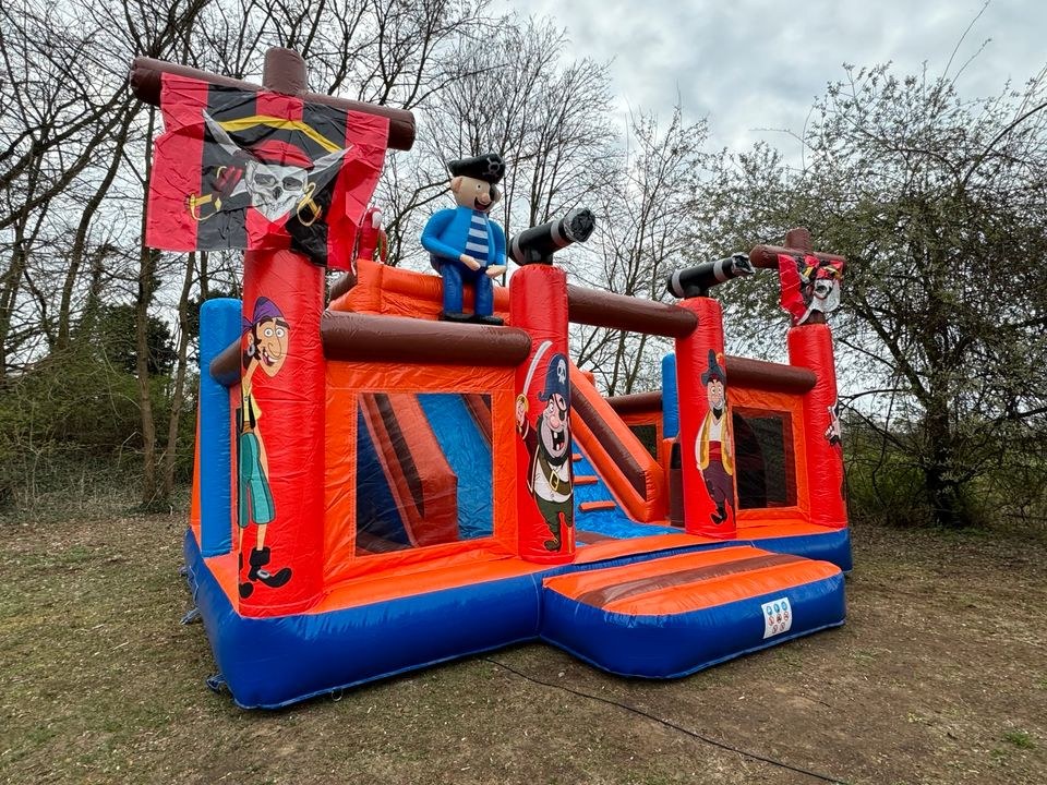 Profi Hüpfburg Piraten Insel mieten in Senne – Hüpfspaß für jede Feier – 3
