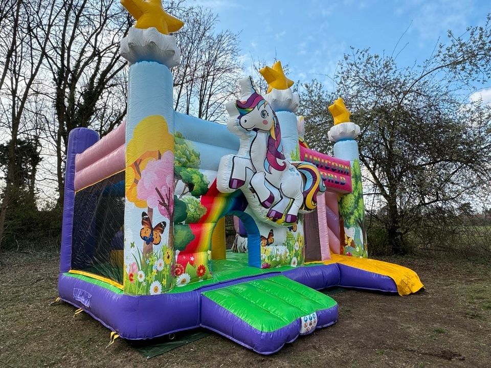 Hüpfburg Einhorn Welt mieten in Senne – Hüpfspaß für jede Feier – 2