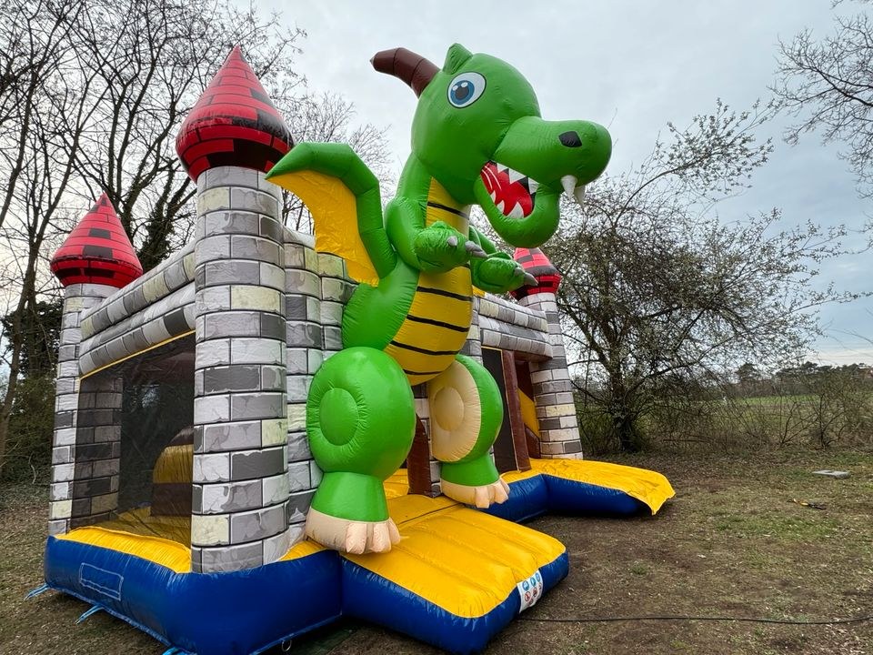 Hüpfburg Drachen Ritterburg mieten in Senne – Hüpfspaß für jede Feier – 2