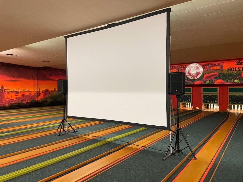 Faltrahmenleinwand 406 x 305 cm Frontprojektion mieten bei PlanSound – 2