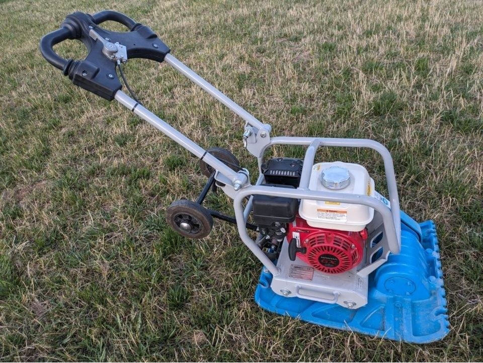 Rüttelplatte Weber CF3 94kg Vibrationsplatte mieten in Hohenfels – 2
