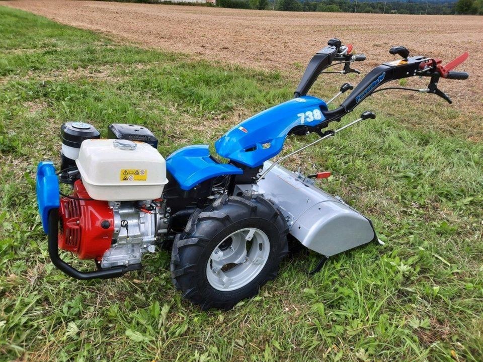 Einachser Gartenfräse BCS Motorhacke Fräse mieten in Hohenfels