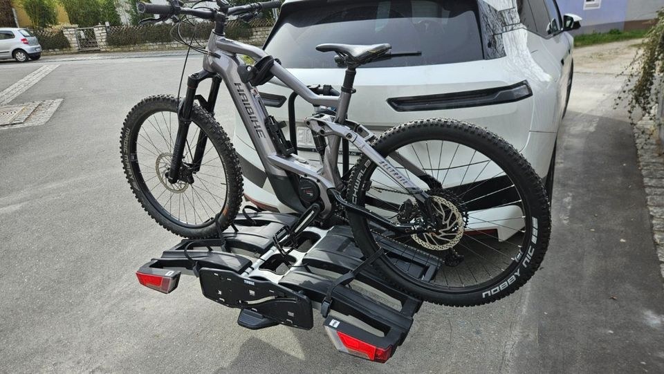 Thule EasyFold 3 Fahrradträger ideal E Bikes mieten bei Rent4fun