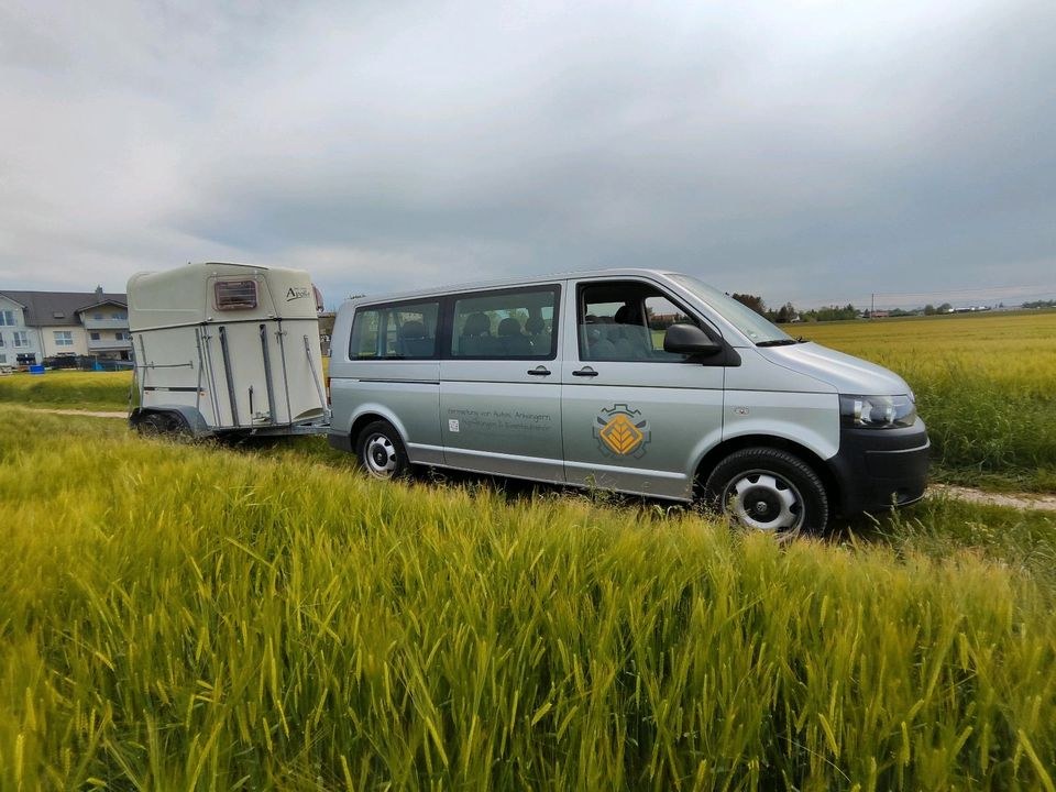 PKW Pferdeanhänger Pferdetransporter mieten bei Rentbee