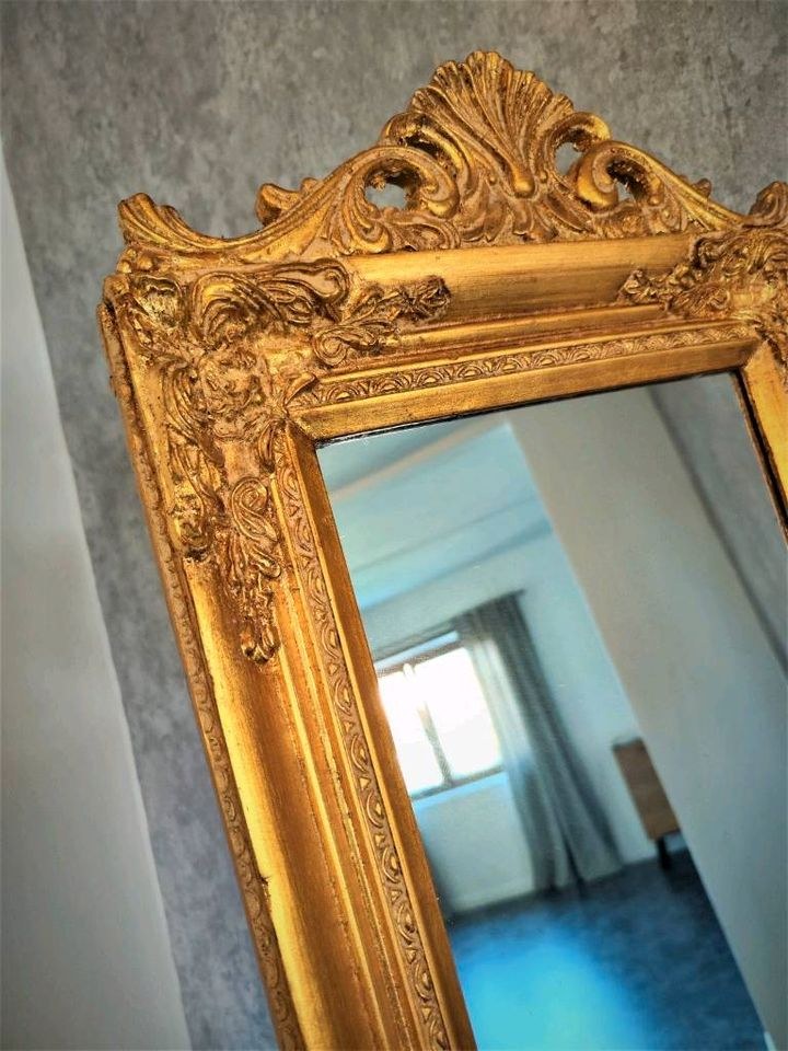 Standspiegel gold Bad Toilette Getting ready mieten bei Rentbee – 3