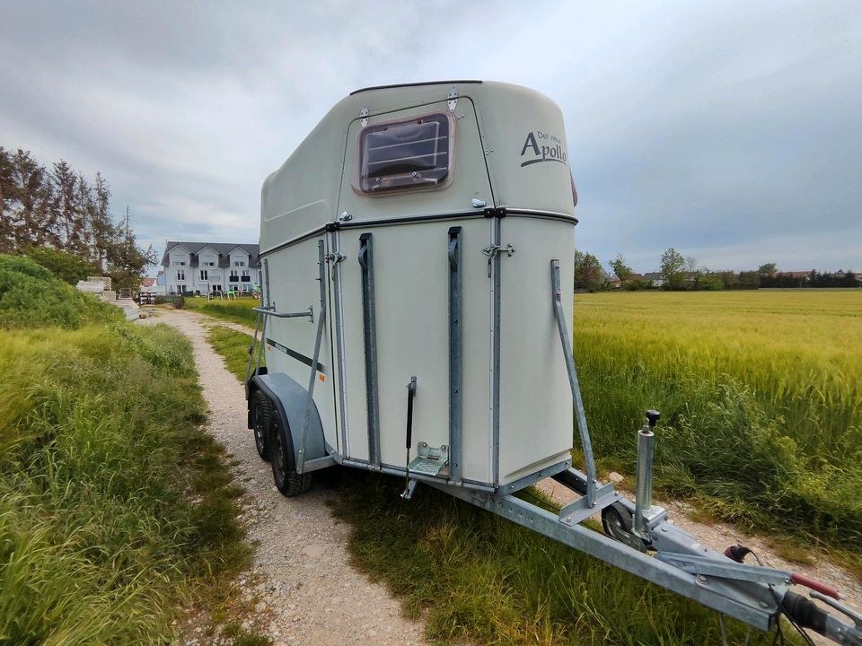 PKW Pferdeanhänger Pferdetransporter mieten bei Rentbee – 4