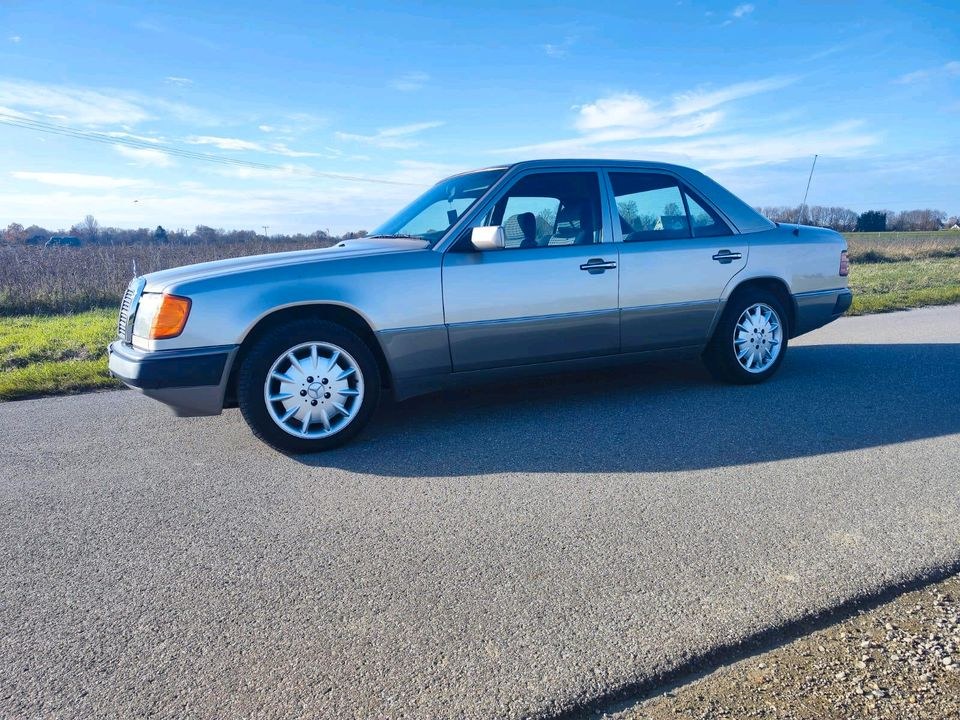Mercedes W124 Oldtimer Kurztrip Ausflug mieten bei Rentbee – 2