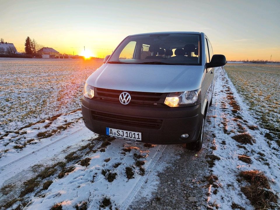 VW T5 Bulli Bus 8 Sitzer 4 Motion 140 PS mieten bei Rentbee – 4