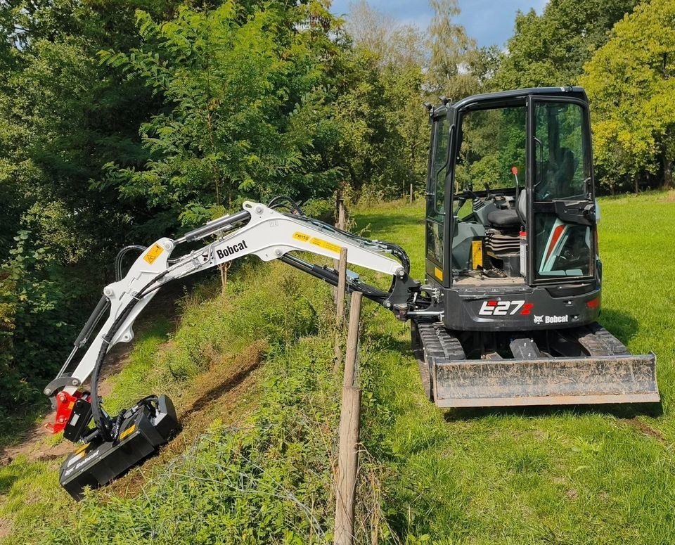 Minibagger 2,7t Bobcat E27z 2026 Mulcher mieten in Solingen