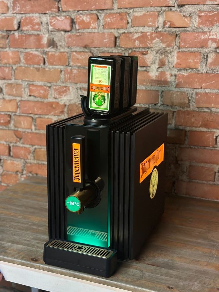 Shotmaschine Jägermeistermaschine mieten bei RentYourEvent – 3