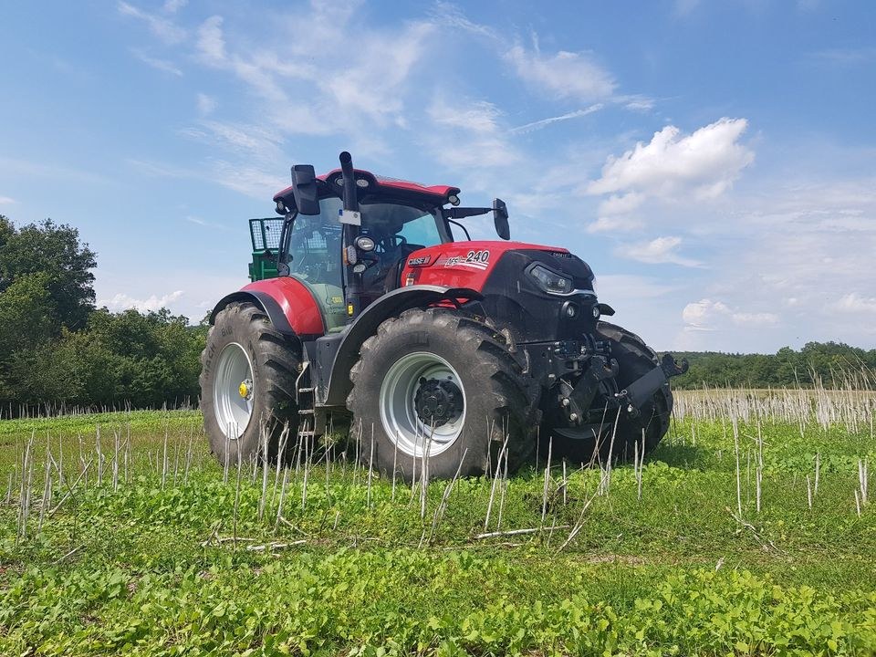 Schlepper Traktor Case Puma 240 AFS CVX mieten in Würzburg