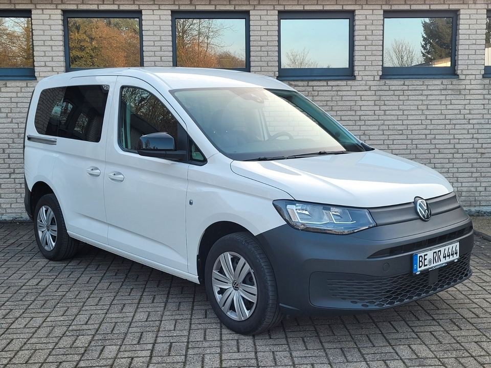 Behindertengerechtes Rollstuhl Auto 1 Monat mieten bei Roscher4Rent – 3