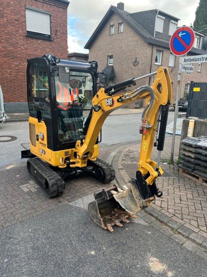 Minibagger Caterpillar mieten bei RSS Maschinen- und Anhänger – 3