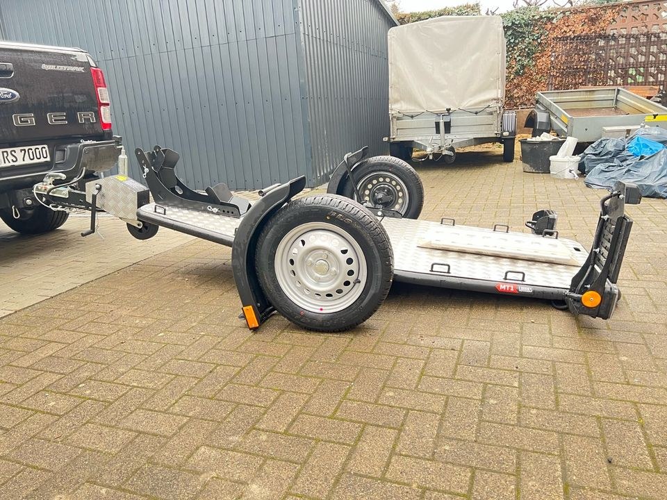 absenkbarer Motorradanhänger Quadanhänger 750 KG mieten