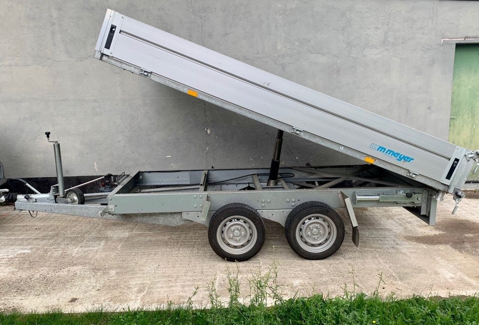 Anhänger Rückwärtskipper 2.7t elektr Pumpe mieten in Herzogenrath