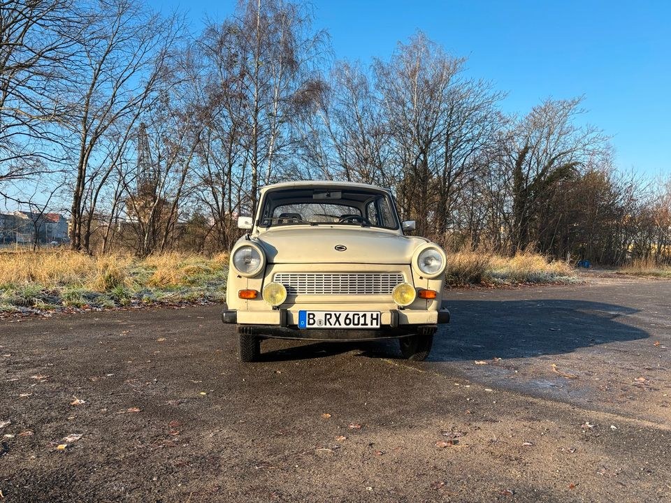 Trabant fahren mieten in Karlshorst – für Hochzeit & Ausfahrt – 2