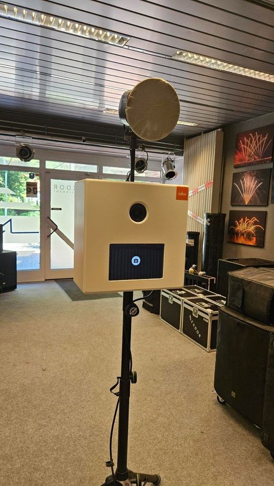 Fotobox Perfekt Firmenfeier mieten bei schallquelle Mietshop Nexdor – 2