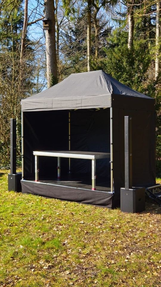 Kleine Bühne 3x2m Zubehör mieten in Uplengen – für jedes Wetter