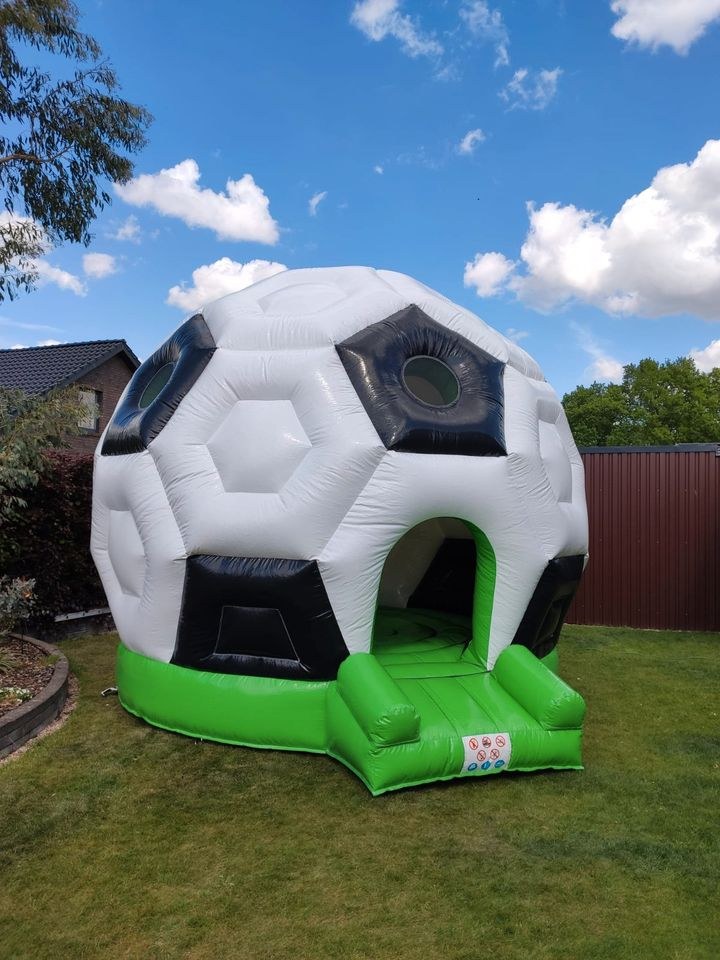 Hüpfburg Fußball mieten in Friesoythe – Hüpfspaß für jede Feier – 4