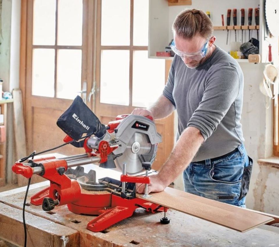Gehrungssäge Kappsäge Holz,Alu,Kunststoff mieten in Hamminkeln – 3