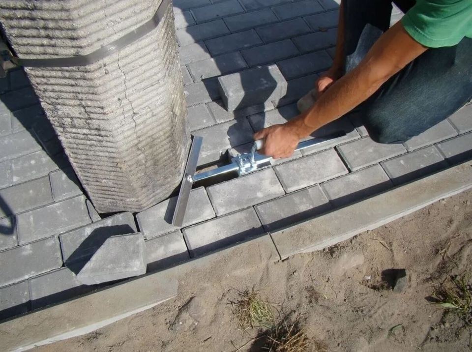 Steinknacker Pflasterstein Trenner Mess mieten in Hamminkeln – 4