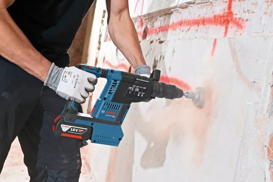BOSCH GBH 18V 26 PRO Akku Bohrhammer SDS plus mieten in Neuenstein – 3