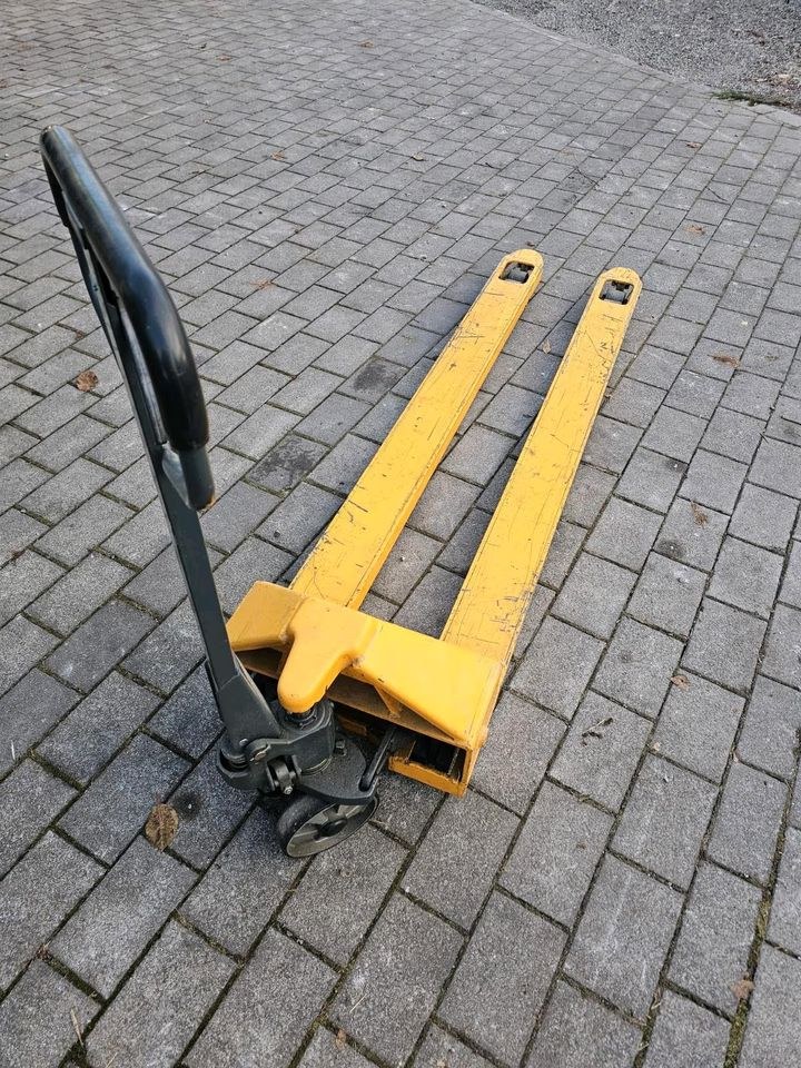 JUNGHEINRICH Hubwagen Gabelhubwagen 200cm LANG mieten in Neuenstein – 2