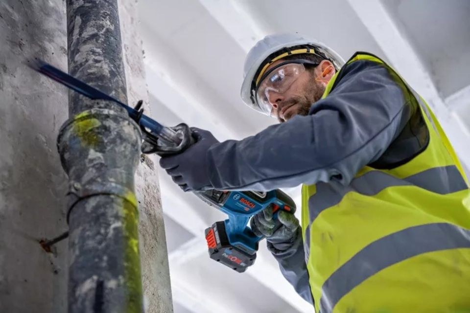 BOSCH GSA 18V 28 Akku Säbelsäge mieten bei Schwarz Mietpark – 3