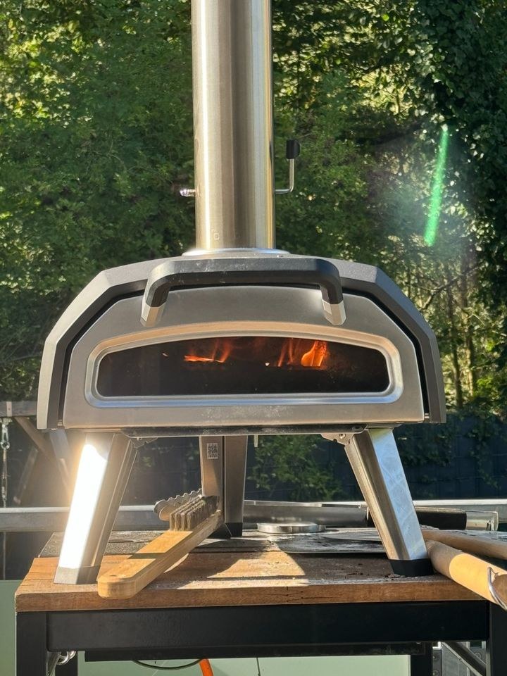 Pizzaofen Ooni Karu 12G mieten bei Bucchianico – für viele Gäste