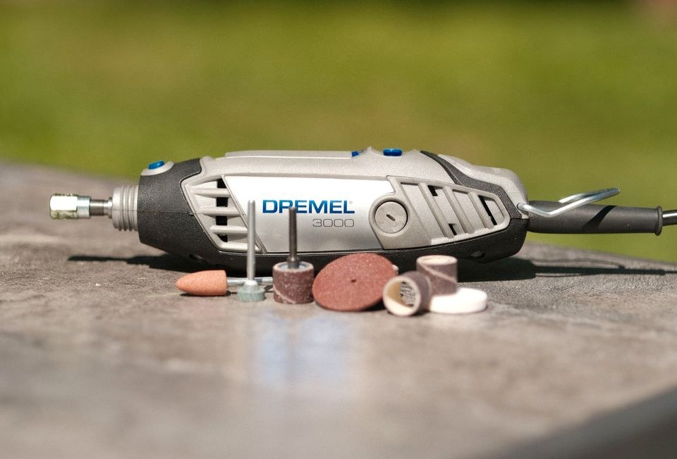 Dremel 3000 Multifunktionswerkzeug mieten bei Bucchianico
