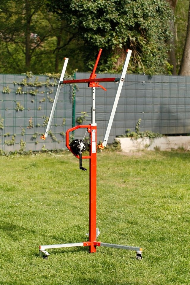 Trockenbaulift mieten bei Bucchianico – für schwere Lasten