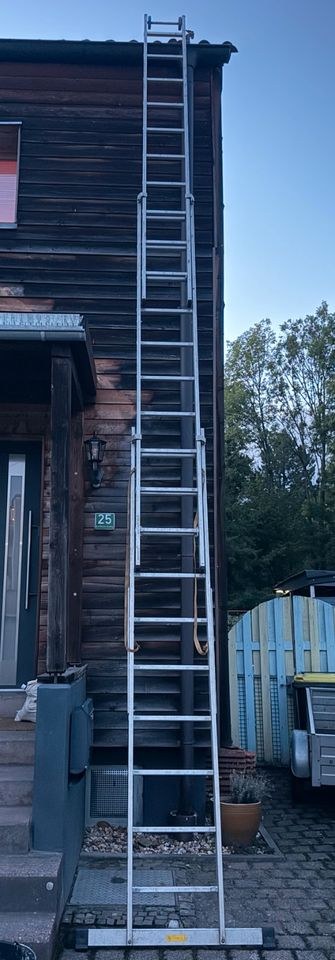 Zarges Leiter Mehrzweckleiter 8m Arbeitshöhe mieten bei Bucchianico – 3