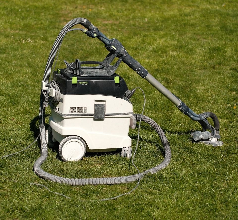 Trockenbauschleifer Festool mieten bei Bucchianico
