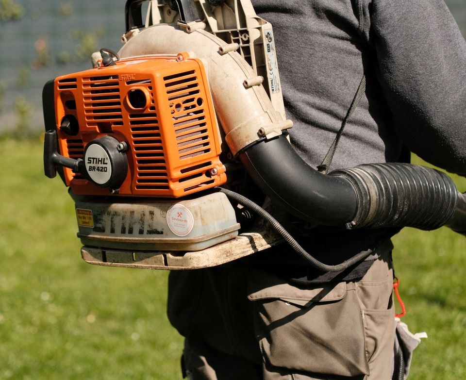 Stihl Laubbläser mieten bei Bucchianico – für Garten & Grundstück